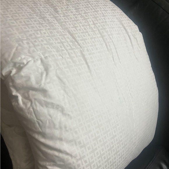- Hotel collection goose down conforter sizes queen used medium weight
